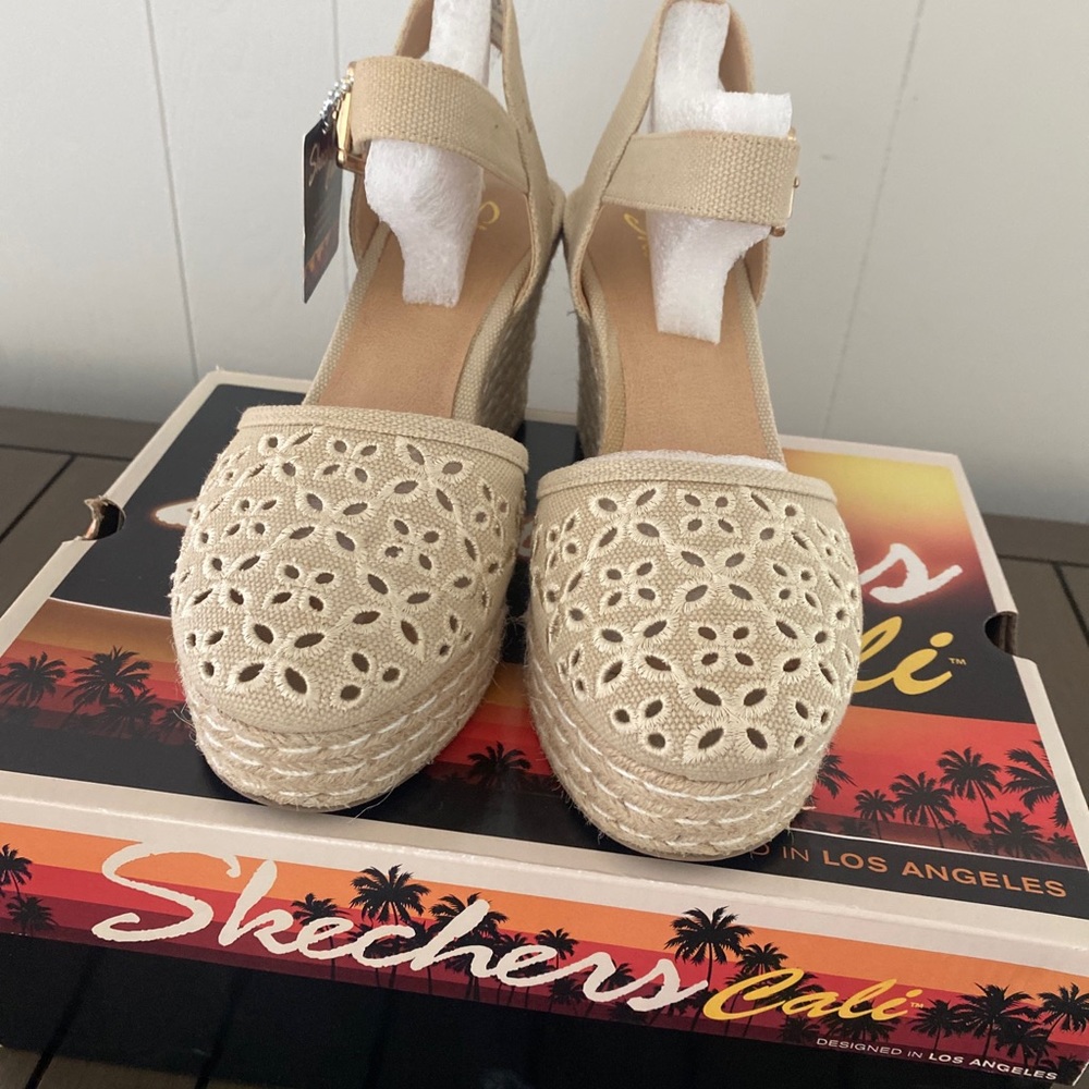 Skechers Turtledove Platform Wedge Ankle Strap Color Natural Size 8
